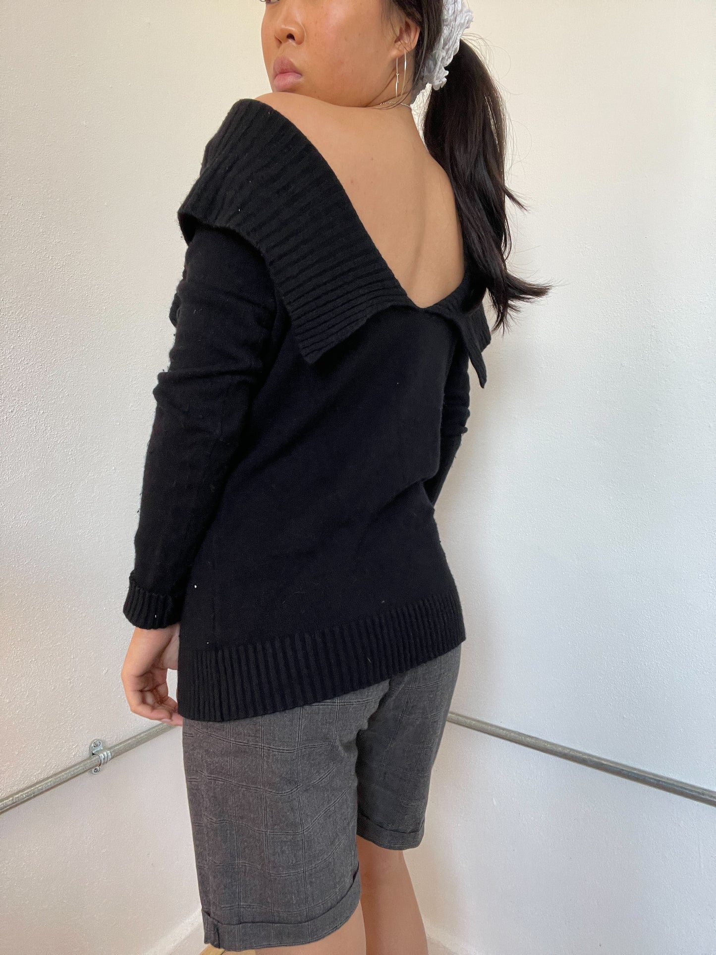 Black Knitted Off The Shoulder jumper