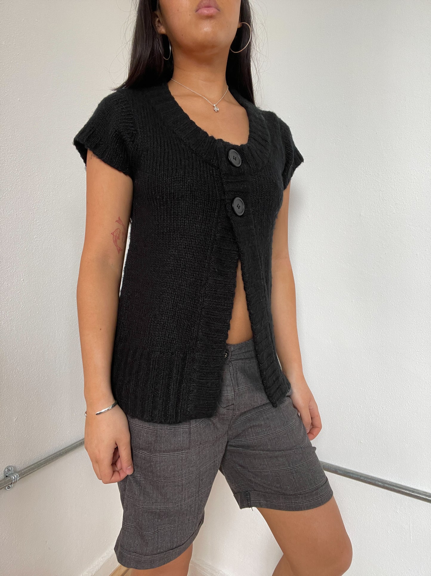 Black Knitted Short Sleeve Swing knit cardigan