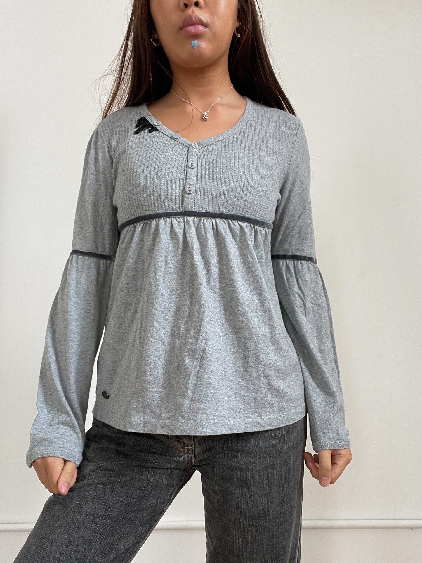 Vintage Grey Knit Long Sleeve Top
