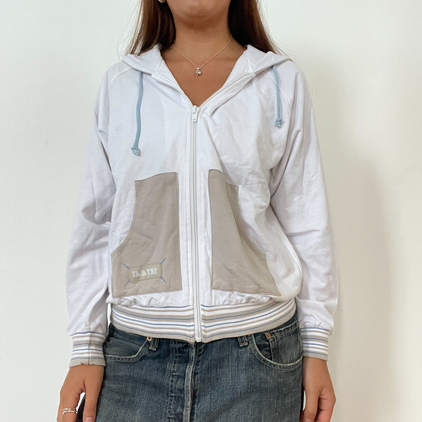 Vintage White Contrast Zip-Up Hoodie