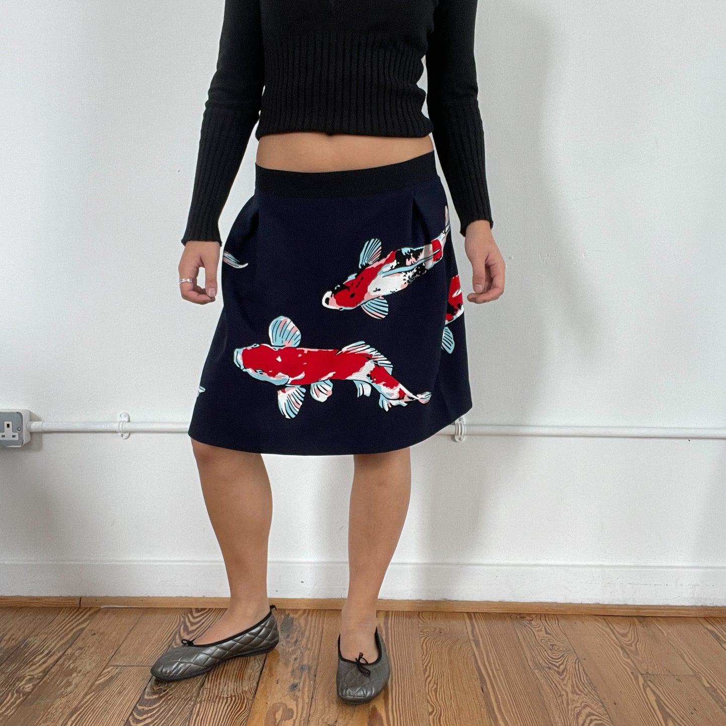 Vintage Navy Pleated Cop Copine Midi Skirt