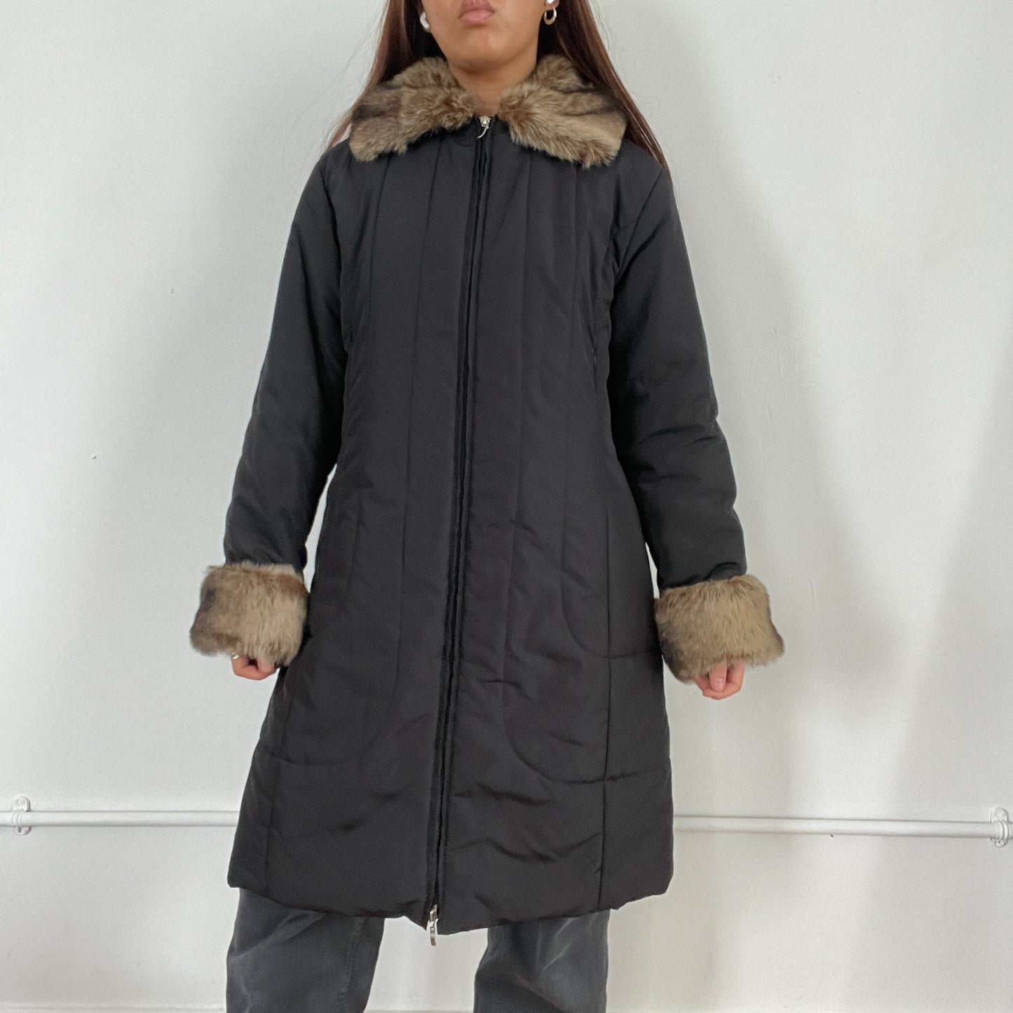 Vintage black faux fur trim long zip up jacket