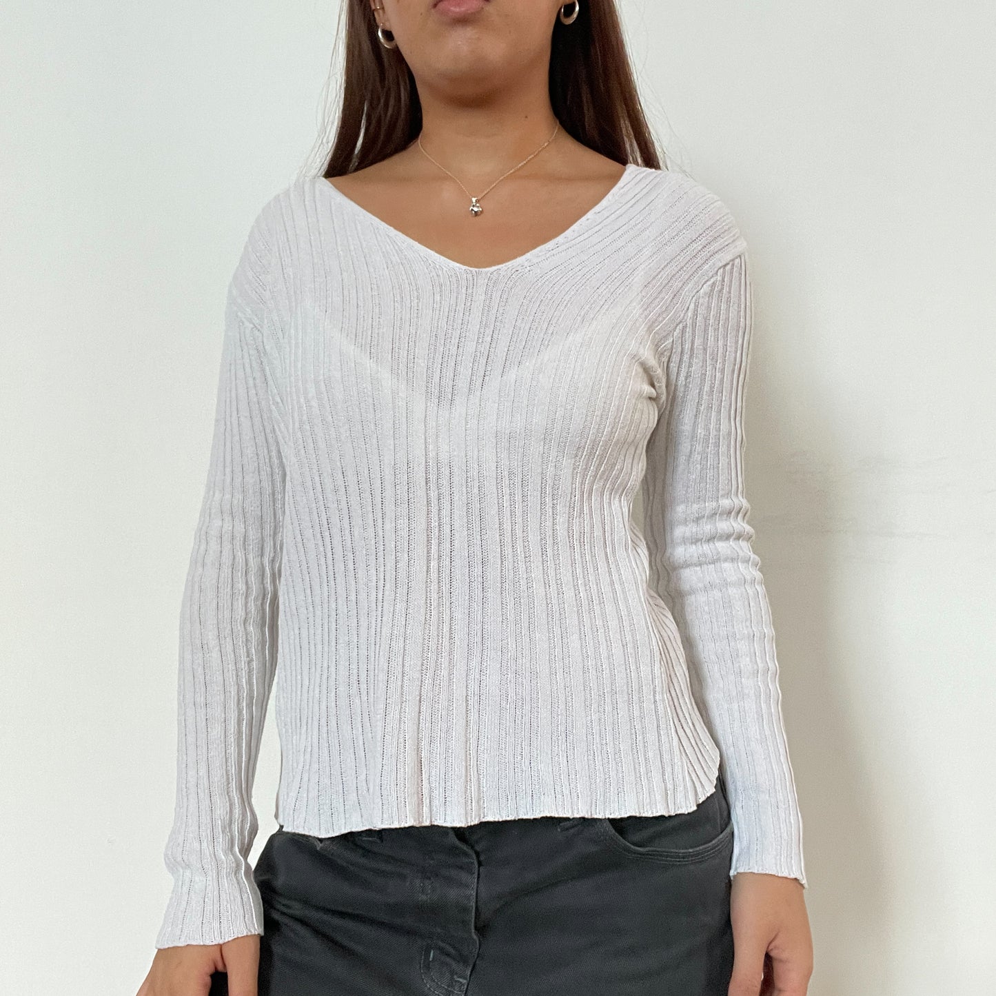 Vintage WHITE V NECK JUMPER
