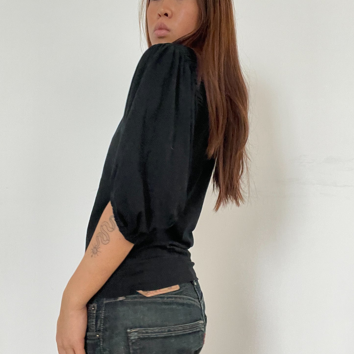 Black Bubble Sleeve Top