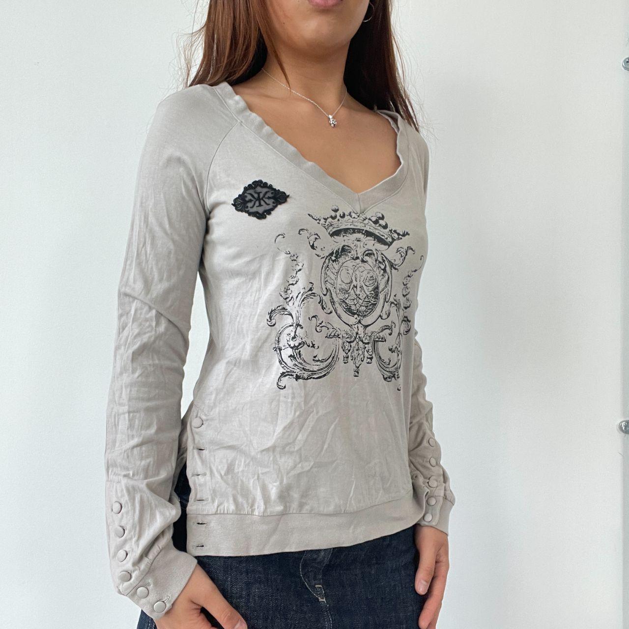 Grey V-Neck Graphic Long Sleeve