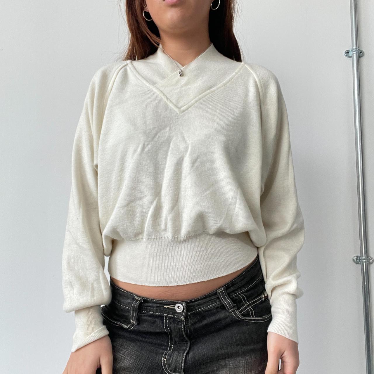 Cream V-Neck Ballon Jumper