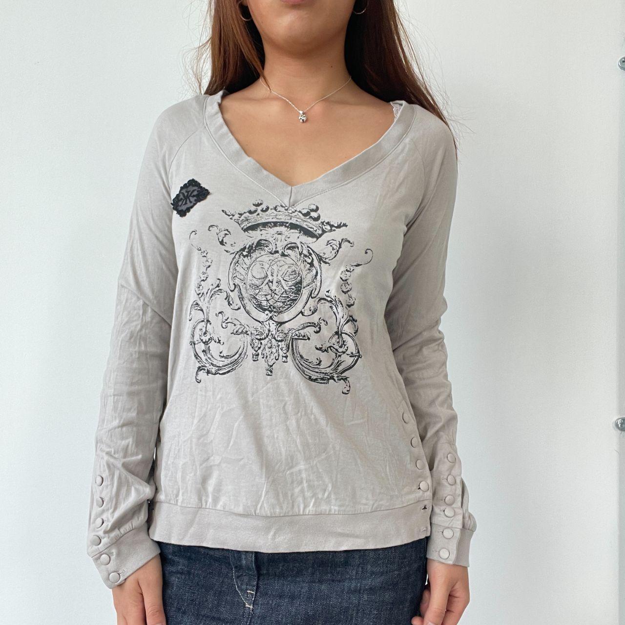 Grey V-Neck Graphic Long Sleeve