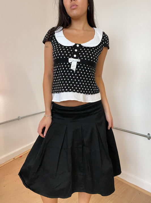 Black and white collared top