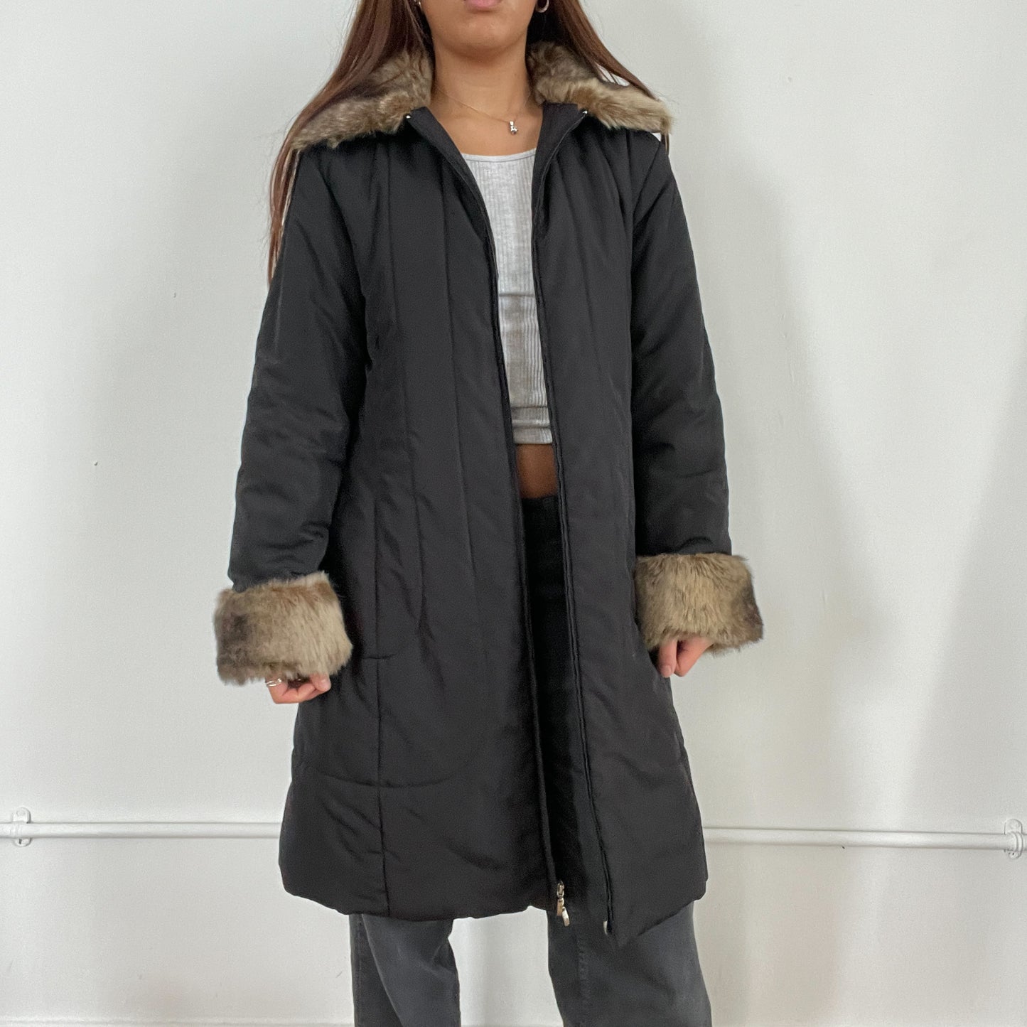 Vintage black faux fur trim long zip up jacket