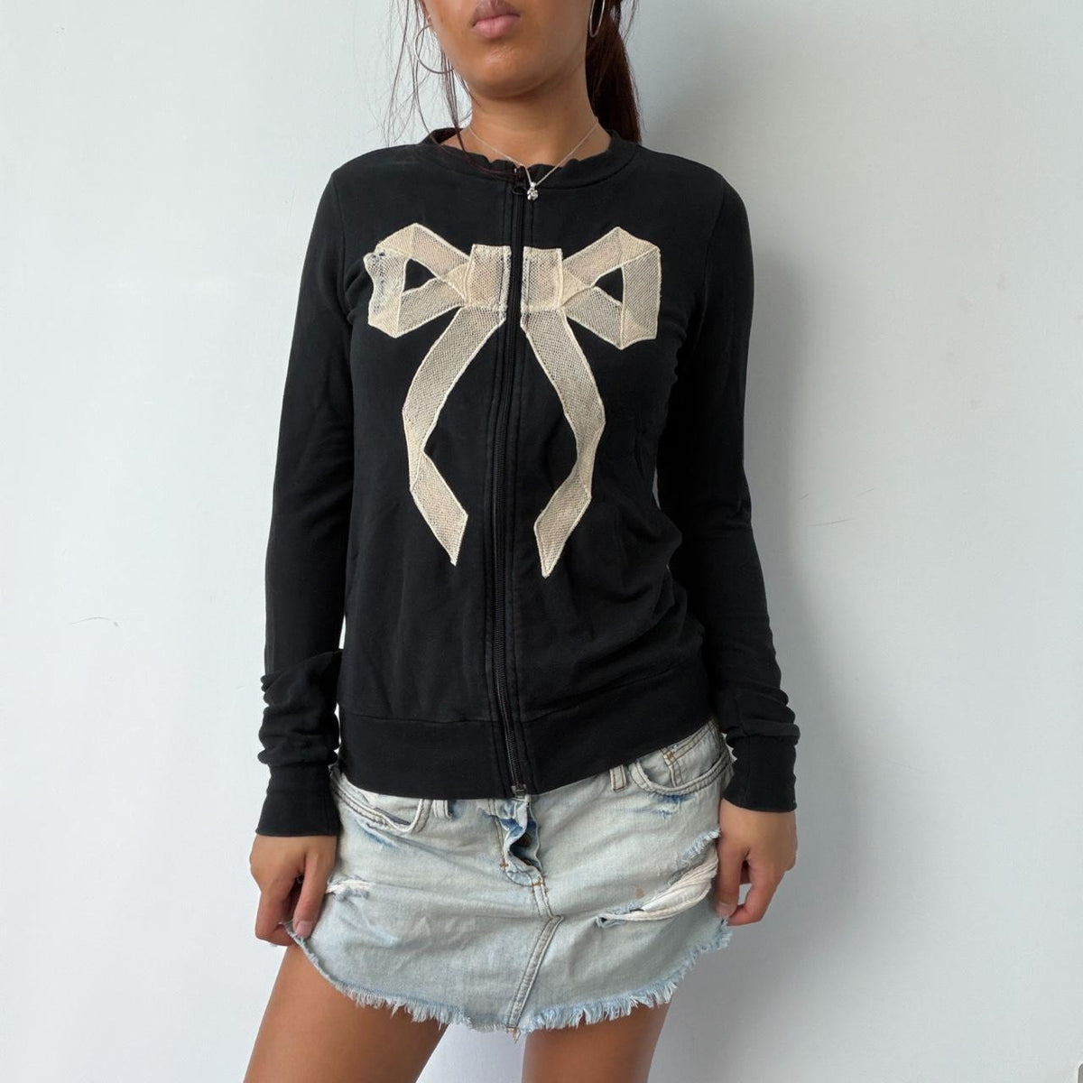 Vintage Black Bow Zip Up Jumper