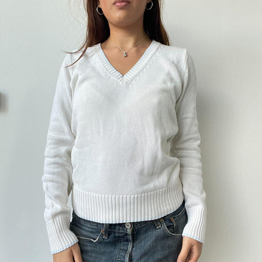 White V-Neck Knitted Jumper